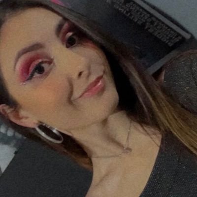 vegana, army y otaku uwu 🇺🇾 🇧🇷
streamer afiliada en twitch: valeriamjj