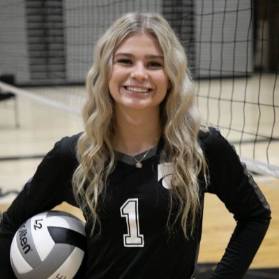 '24 MVHS #1, Club Cactus #11, 🏐 5'8” OH/Libero, ‘20 SoAZ Frosh OTY, ‘21 Super Soph, ‘22 5A Region Defensive Player Of Year, ‘23 5A Region Player Of Year