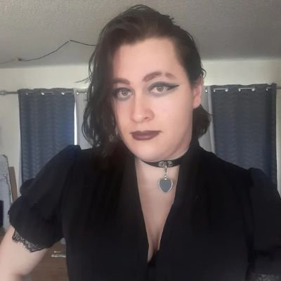 Transfemme cosplayer, writer, gamer
i occasionally stream
hrt start date 7/23/22
if you're under 18 dni