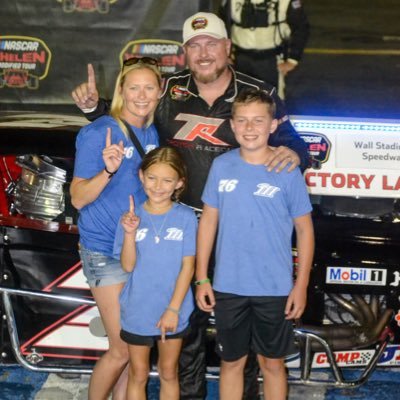 SHOWTIME6676's profile picture. Father,Friend,Racer.... Someone who does not believe in giving up and is ready for all challenges....