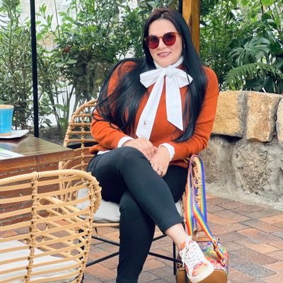 karenriveros3's profile picture. Administradora de Empresas, Mag. en Gerencia del Talento Humano y Esp. en Gestión Publica. En Instagram karenfernandariveros y en la vida AGRADECIDA Y FELIZ!