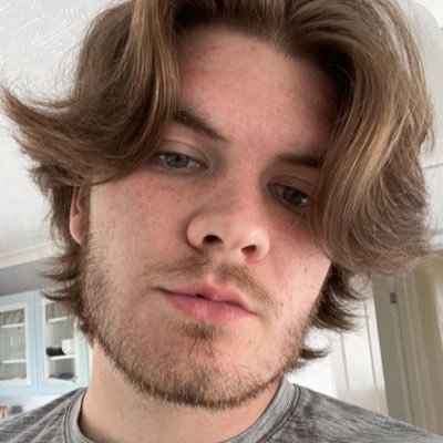 wally2431's profile picture. Just a mediocre gamer 🤖