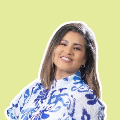 Princesa y mariposa del Señor nuestro Dios, Esposa, madre de 4, Administradora de empresas y asesora de organización personal para mujeres.