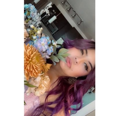 @Twitch Affiliate | Whimsical Gamer | Work | Wine