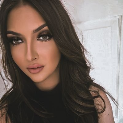 amyjaneoldfield's profile picture. 🐾Cat Mum                                                             Computer Science Graduate 🎓