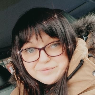 Melly_j_27's profile picture. 