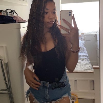 tiarochelle_ Profile Picture