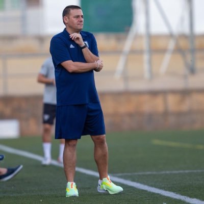 Entrenador Nacional de futbol, actualmente de la U.E. Castelldefels. Ex-entrenador de ce jupiter cf montañesa y terrassa fc