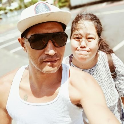 kawaikamana's profile picture. I can stare in your eyes forever.