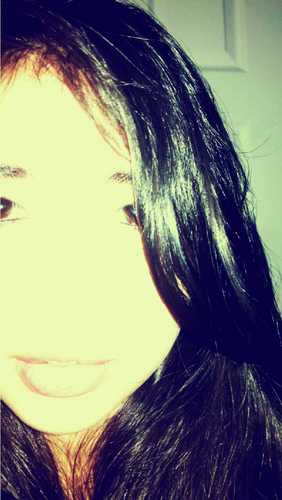 UrDailyTweets's profile picture. Pretty hard to describe someone as awesome as me in less than 160 characters, so i guess ur gonna have to click my follow button to find out :)