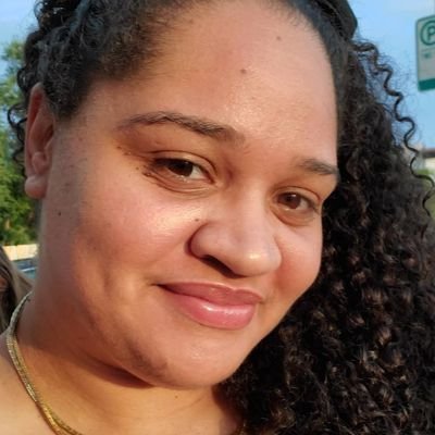 bobbierobbiedoo's profile picture. regular human female.