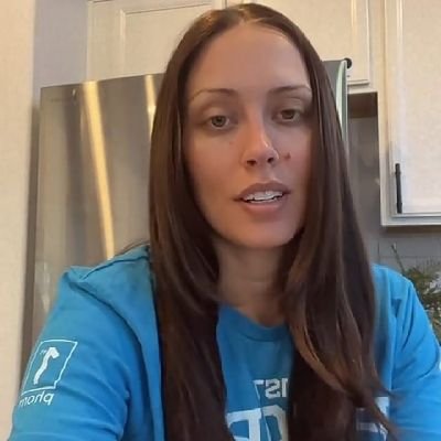 Mom, Affiliate marketer, and part-time Forex trader.