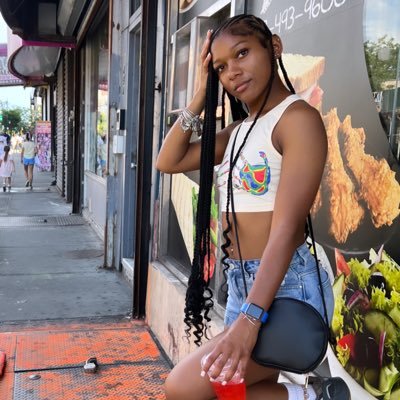 parisdanielle__'s profile picture. 8/28