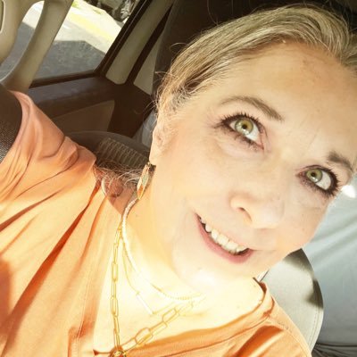 Award-winning journalist; novelist. Ambassador with Noonday Collection, a socially conscious lifestyle brand. Still looking for adventure in Scranton!