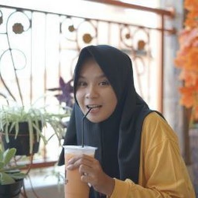 ChetrinaE's profile picture. 