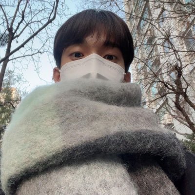 meloshuas's profile picture. joshua permed his hair | she/they