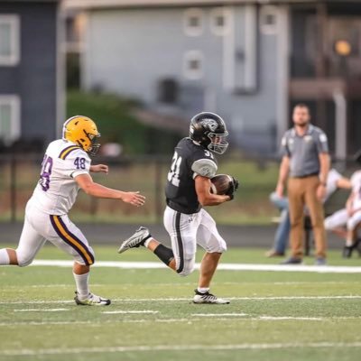 | 5’11 205 | 40-4.59 | RB-FB-LB | Ankeny Centennial HS IA | Multi sport athlete | Hakers0515@gmail.com