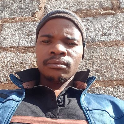 TPhakathwayo's profile picture. 