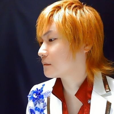 ポップス歌謡歌手🌹元*演歌男子|ツイキャス/https://t.co/zwgR8Sfn6q|JOYSOUND*全国カラオケ配信中/https://t.co/3DcAmcM2Hl|~たくさん有線放送リクエストよろしくです☆~※DM@事務所管理✉️