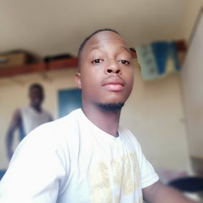 praise1920's profile picture. Am cool 😎