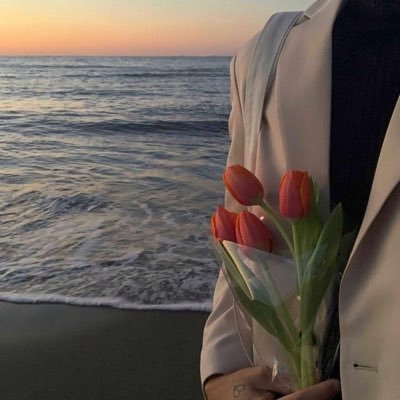 khadijalbadri's profile picture. وما اﻷمل إلا جرعة لطموحاتنا ✨