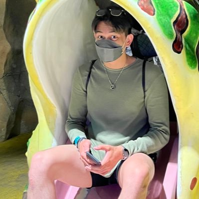 Farzshaz20's profile picture. Boo