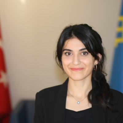 Kırım Haber Ajansı (QHA) Muhabiri / @Kashgarlii ile evli