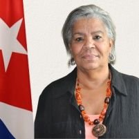 Embajadora de #Cuba en @embacuba_angola