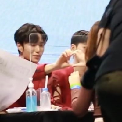 WEi (위아이) วีไอ 💙💜A RUi (루아이) รูไอ♥️ Jang Dae Hyeon 🐹 Kim Dong Han 🐶 Yoo Yong Ha 🐉 Kim Yohan 🐰 Kang Seok hwa 🐣 Kim Jun Seo 🦊 🪅 (ME🤍🦊)
