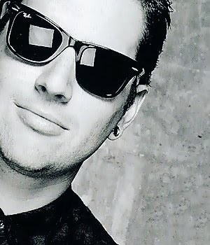 A7xFaAlbum's profile picture. Thoughts, coffee, and stories that make sense someday.