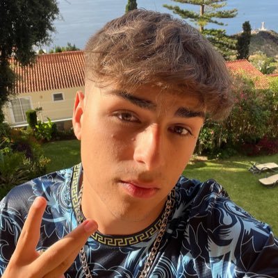 🇨🇭/🇵🇹 *Content Creator* 18k (YouTube/Twitch/Instagram/Tiktok)