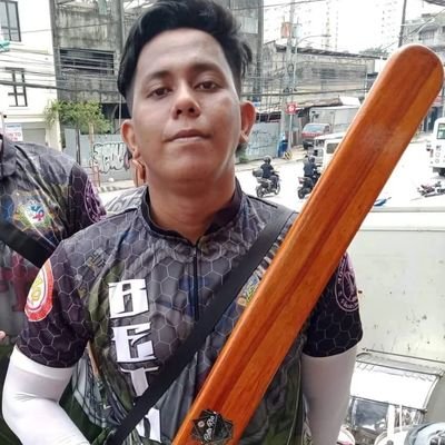 subukan ko kaya mangurak ng damdamin?! wala ding mapapa-sarili ko lang din ang uupak sa akin