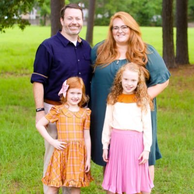 Mother 👩🏻‍🦰👩🏻‍🦰   wife 👨🏻 Educator 👩‍🏫