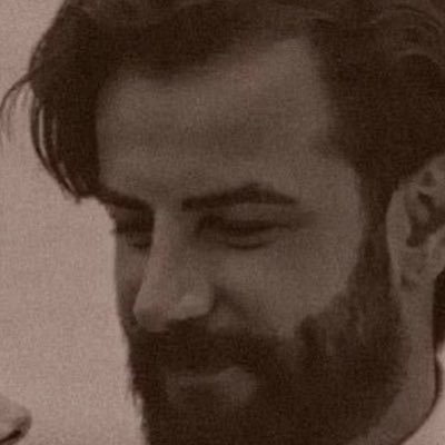 يالله ، يالله وش كثر أنتيِ جمَيلة𝑤♥️'