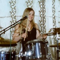 Elena, por favor (@miaoumagic) 's Twitter Profile Photo