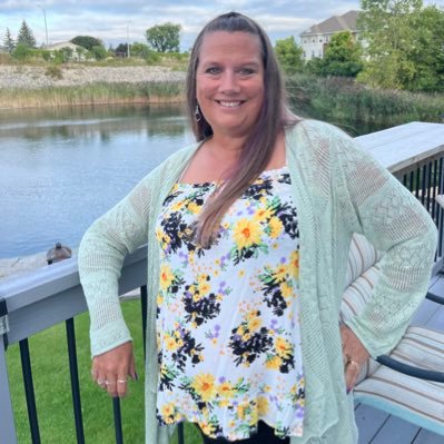 I teach grade 7 at Elginburg P.S. I’m the leader and coach of the “G-Team” and many of our sports teams! I hope to inspire kindness and good sportsmanship.