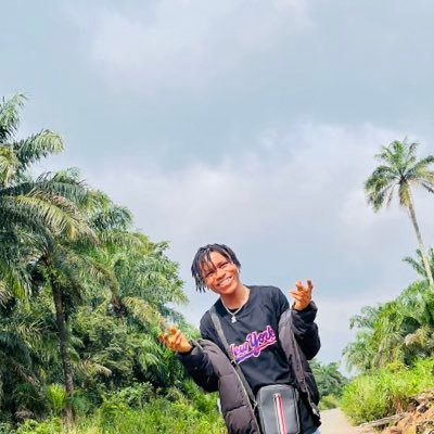 realhush_king's profile picture. Just God 🕊️💡