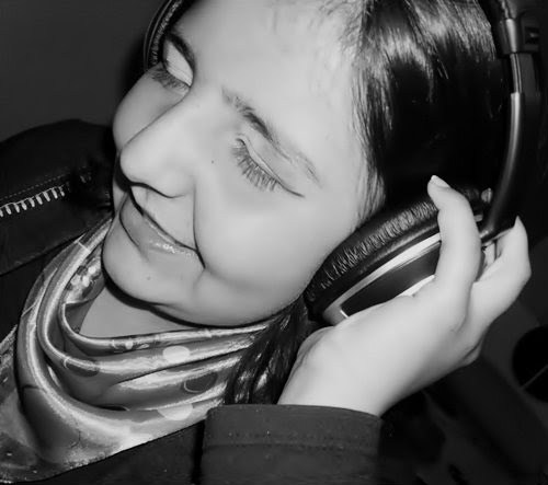 sou chata?sim,reinenta?as vezes,ciumenta? ixi de mais mais sou aquelas q nao posso ver ninguem triste ... aaaaa nao sou perfeita ta ;)