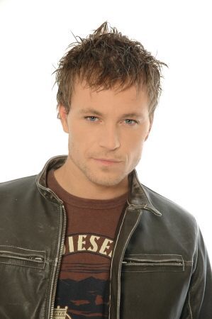 dragoduller's profile picture. Looking for more followers!