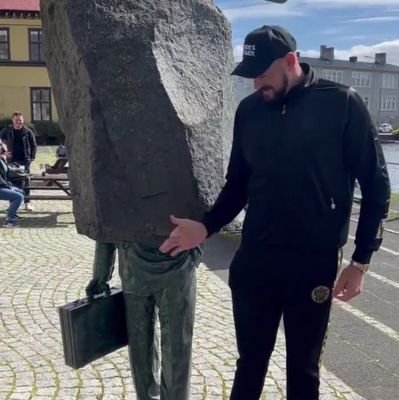 MukanaEric's profile picture. Achiever,  motivator, obstacle crusher. I write my own story.  I break them barriers. I navigate where the rest haven't.  God above all.