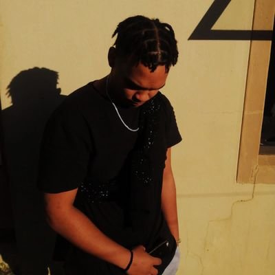 Zubair_George18's profile picture. Bored looking for a Waifu