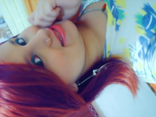Gosto dos venenos mais lentos, das bebidas mais fortes, dos amores mais loucos, dos pensamentos mais complexos e dos sentimentos mais intensos !