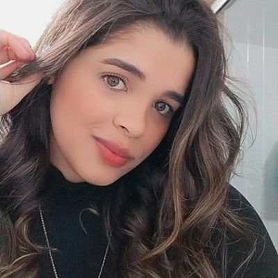 Meu segredo é simples, eu rezo. 🙏
.
.
.
Ariana ♈️, mineira 📍, flamenguista de ❤️,
casada com o Italo 👩‍❤️‍👨