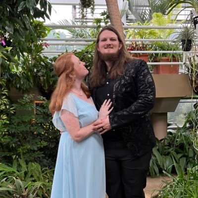 CostumeKels's profile picture. Searching for the beauty in the world. I like to read and write books. She/Her