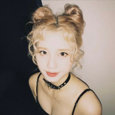 pinklight_us's profile picture. for #나영 + #라잇썸 💓 #NAYOUNG #LIGHTSUM