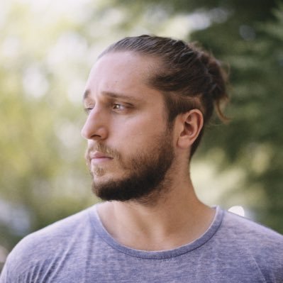 scapuz's profile picture. Ideador, idealista y un poco ideota. Imagino cosas y las llevo a una pantalla.