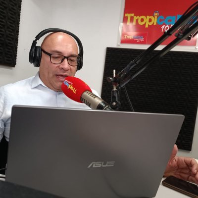 Director de Voces De La Región, Habla Manizales, lunes a viernes 7 a 7:30 frecuencia Tropicana 930AM, 'Cómo Amaneció Manizales' Tropicana frecuencia 105.7FM