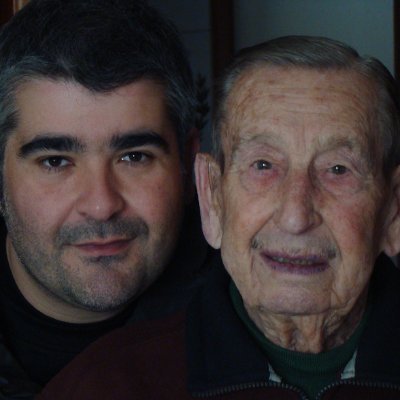 Periodista y comunicador.
🎙️ Presentador de Mañana es Tarde en (107.1 FM) | 📻 Radio como forma de contar historias