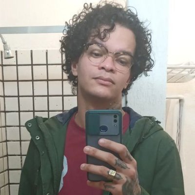 Um misto de café ruim e merda mole