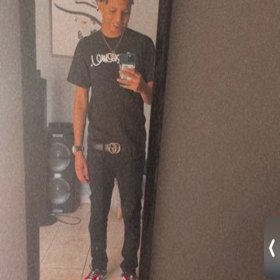 De rodillas ante Dios de pie ante el mudo🔥👍🏻